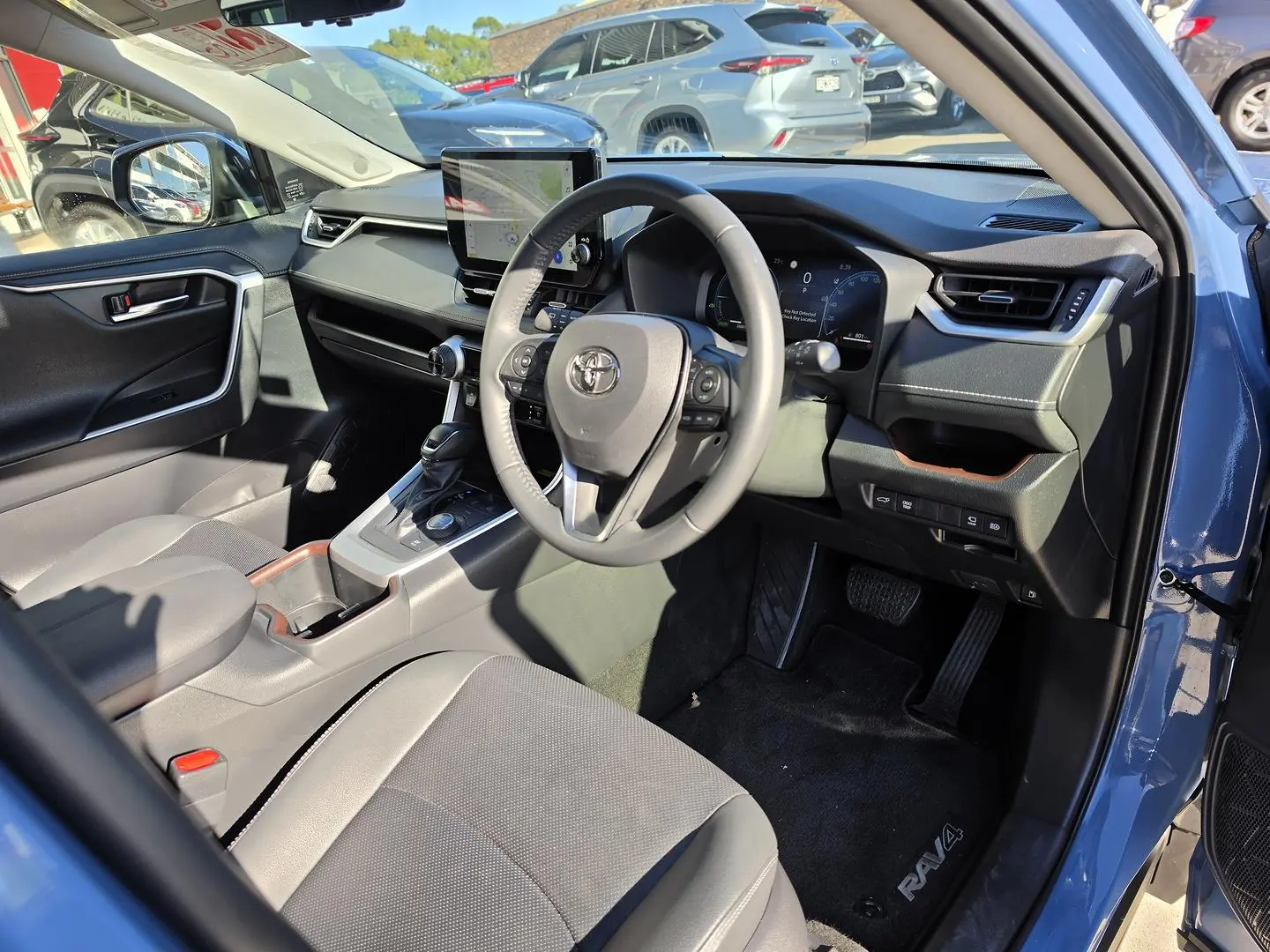 2024 Toyota RAV4 Gallery Image 20