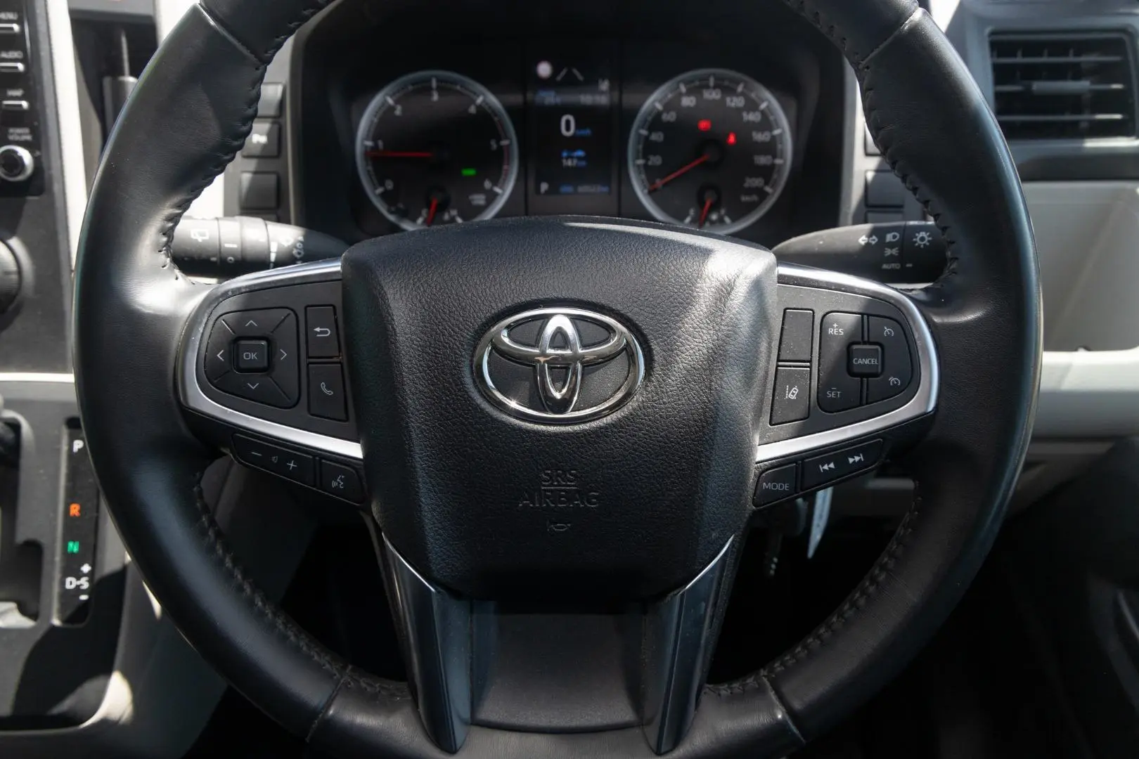 2023 Toyota Hiace Gallery Image 10