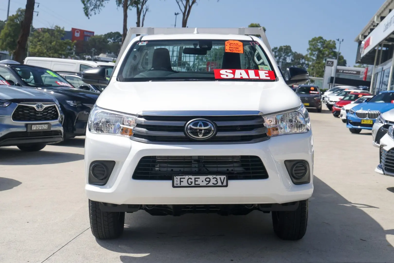 2023 Toyota Hilux Gallery Image 4