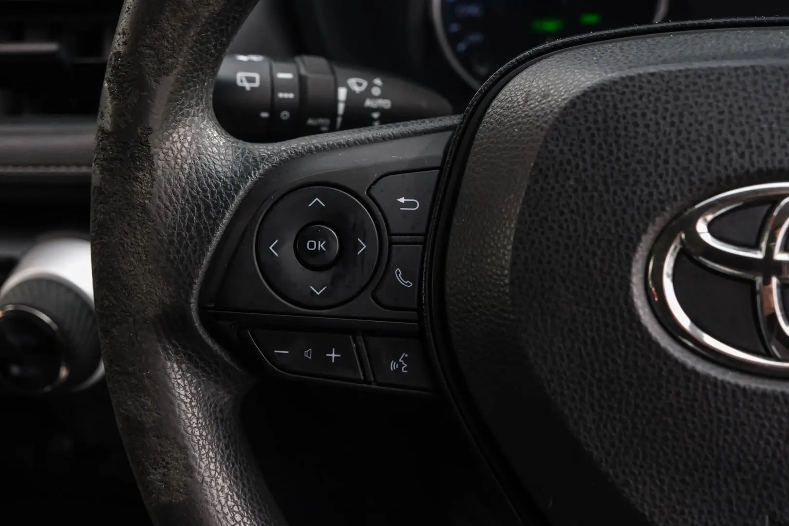 2019 Toyota RAV4 Gallery Image 16