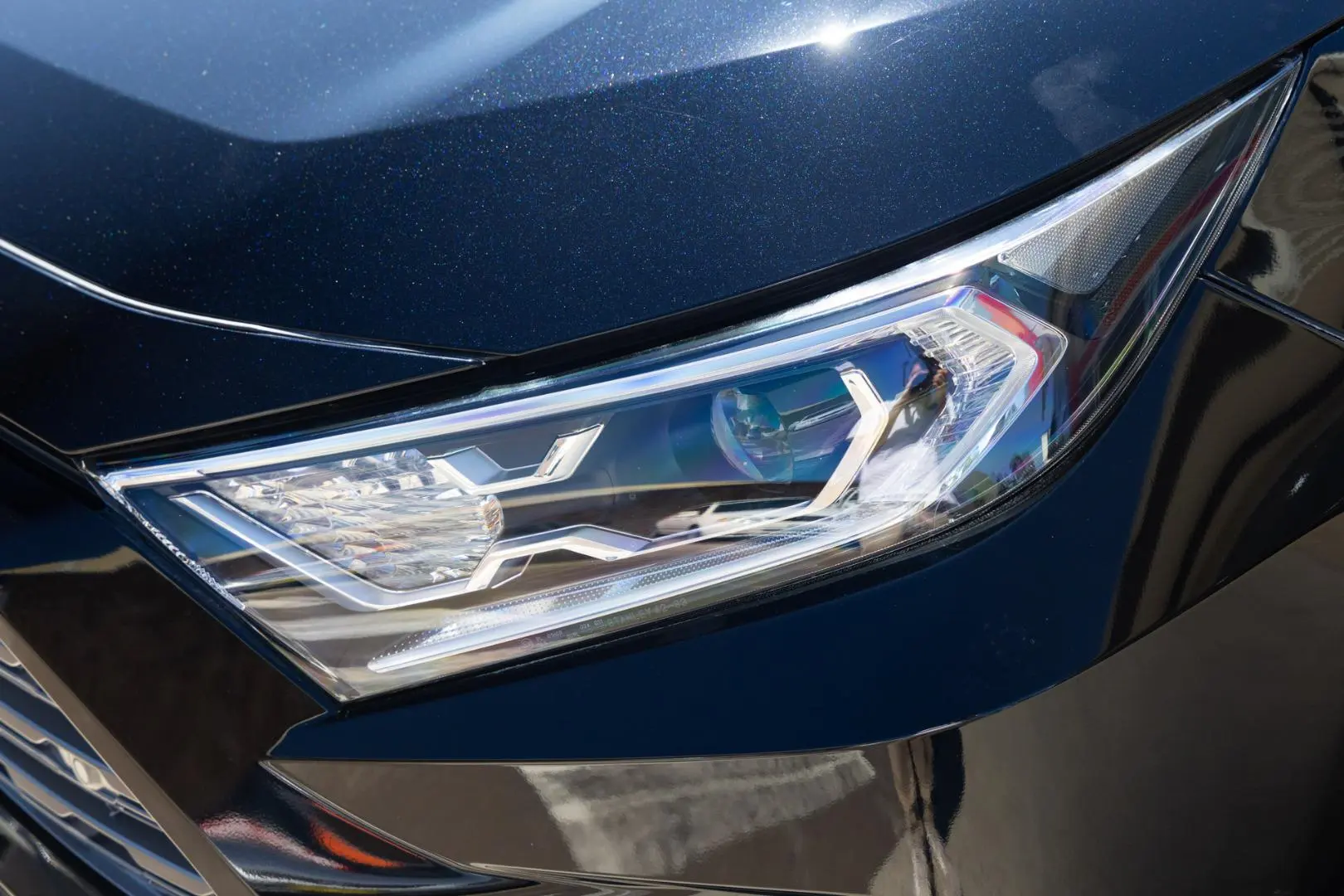 2021 Toyota RAV4 Gallery Image 17