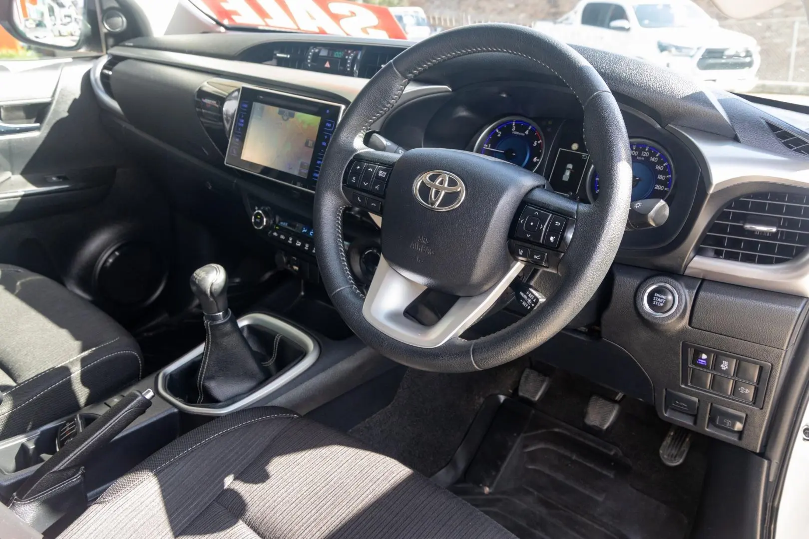 2019 Toyota Hilux Gallery Image 7