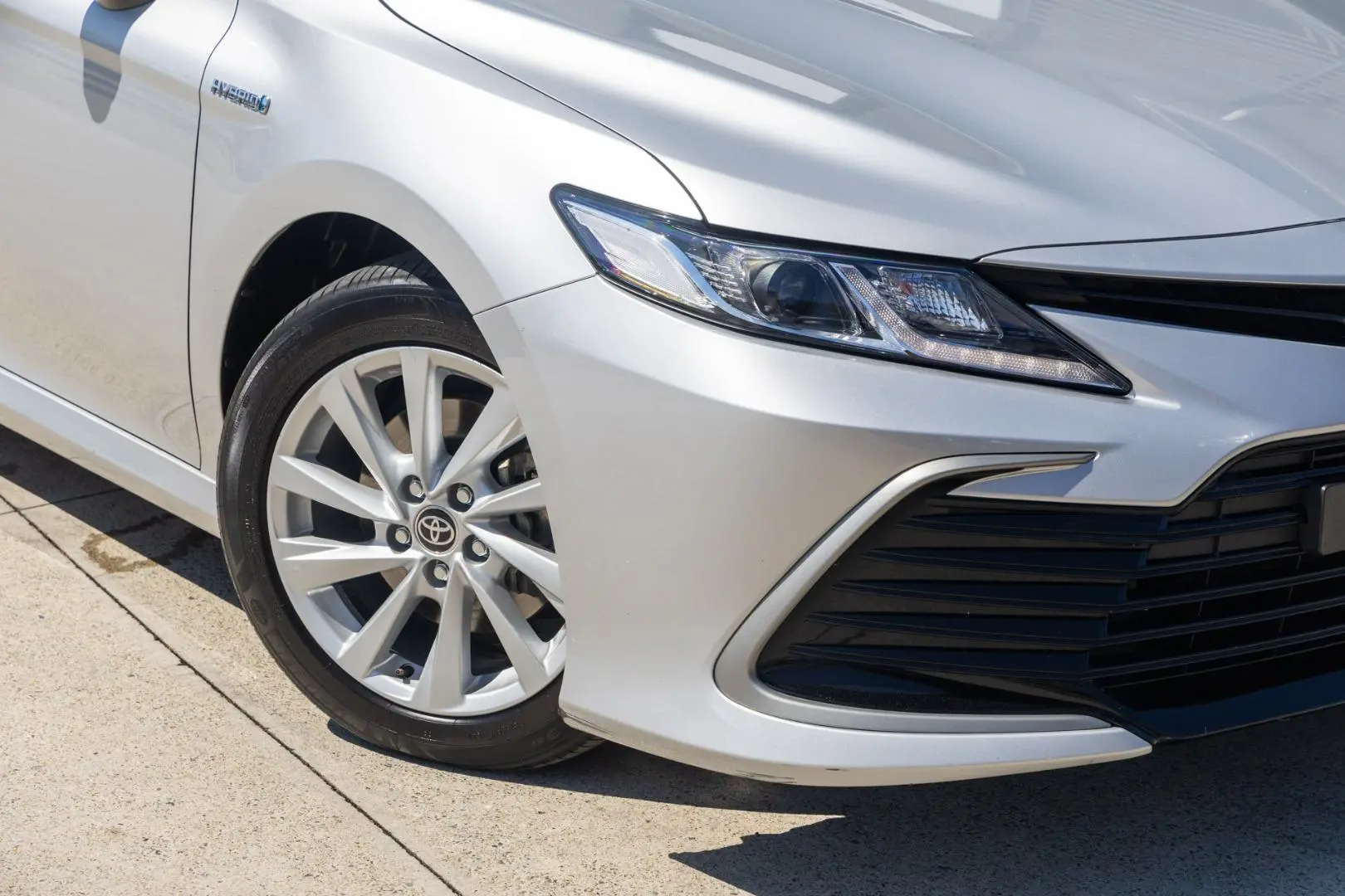 2024 Toyota Camry Gallery Image 6