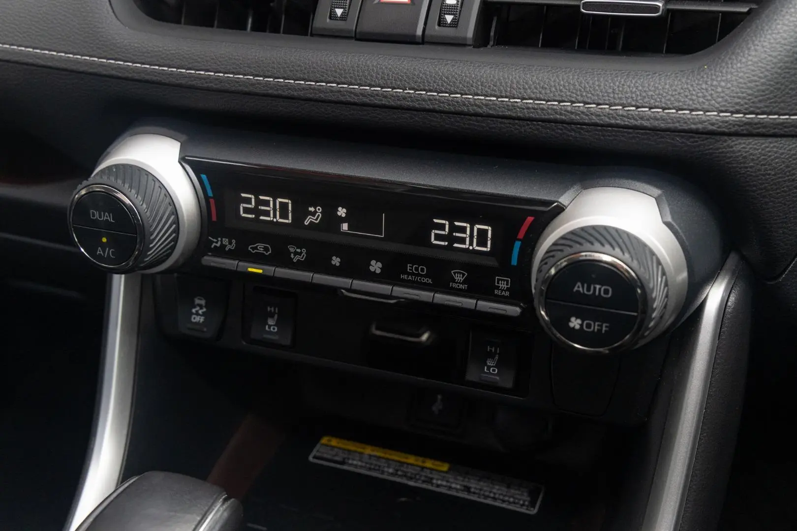 2020 Toyota RAV4 Gallery Image 16