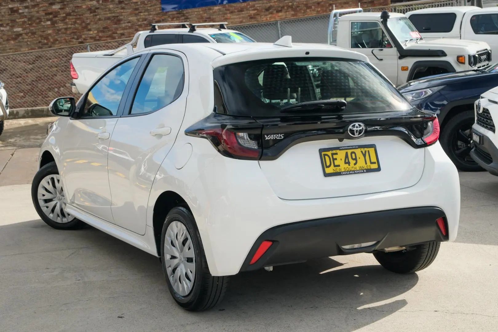 2022 Toyota Yaris Gallery Image 2