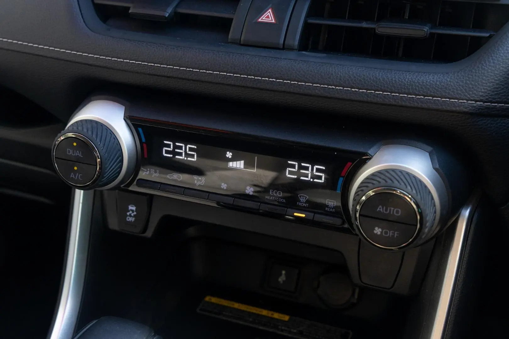 2021 Toyota RAV4 Gallery Image 16