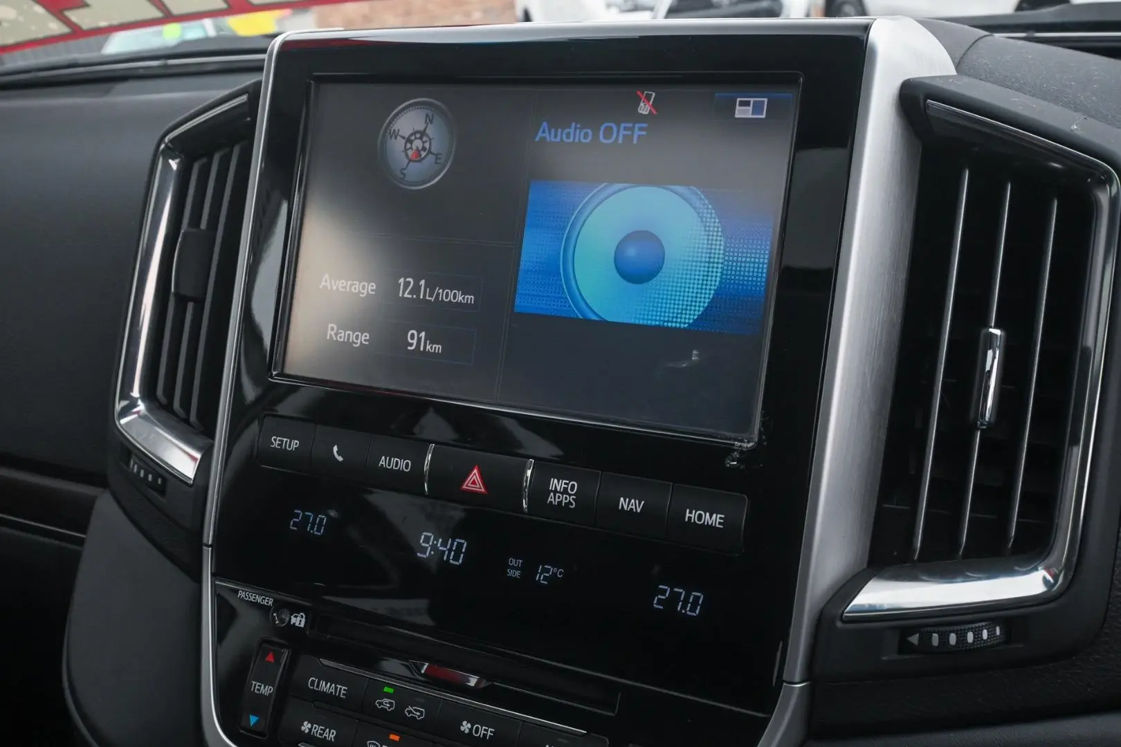 2018 Toyota Landcruiser Gallery Image 17
