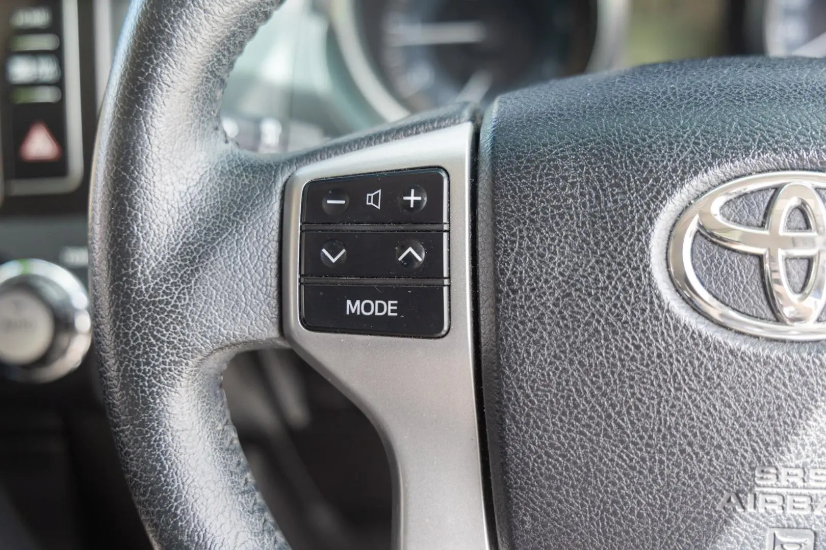 2017 Toyota Landcruiser Prado Gallery Image 14