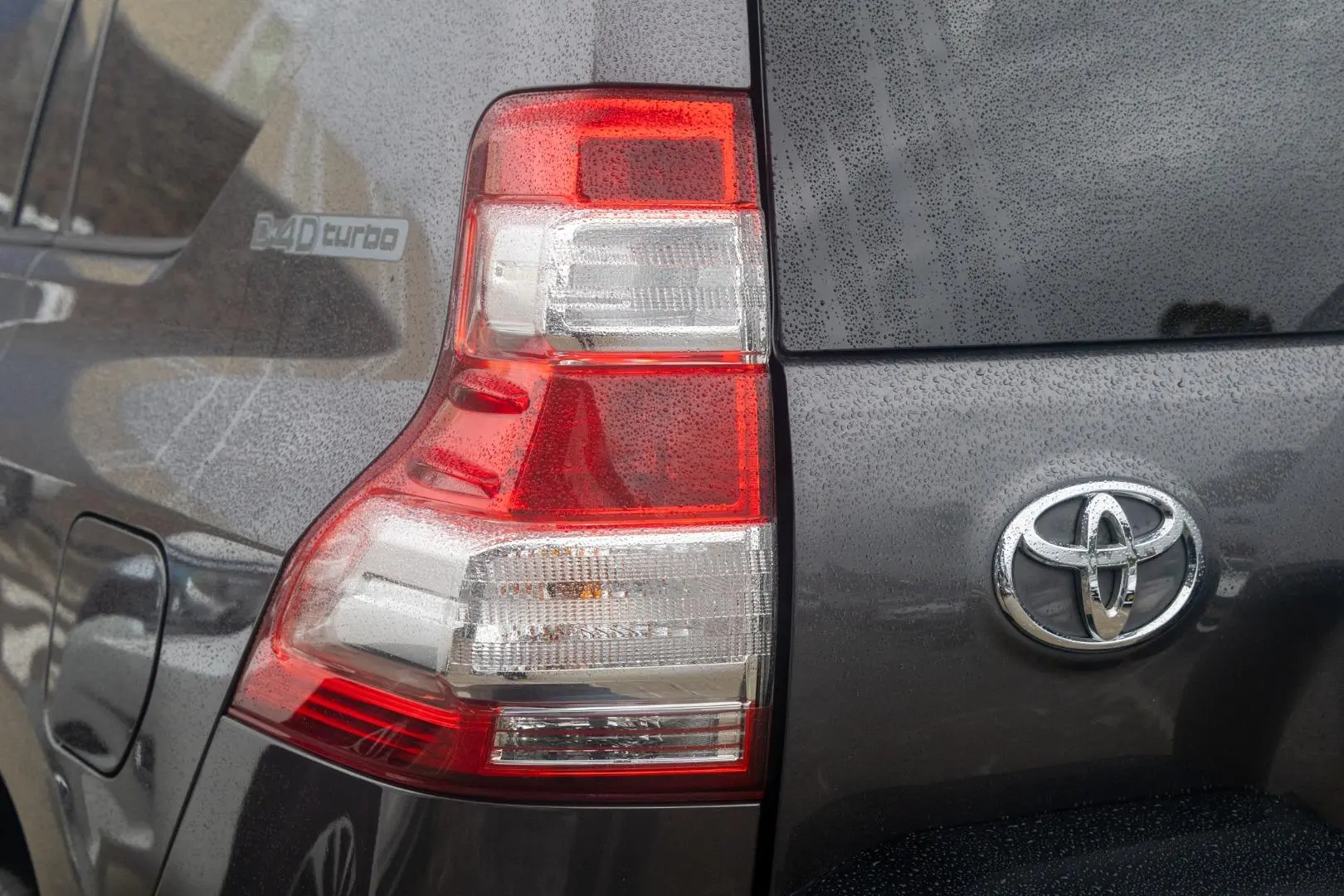2017 Toyota Landcruiser Prado Gallery Image 21