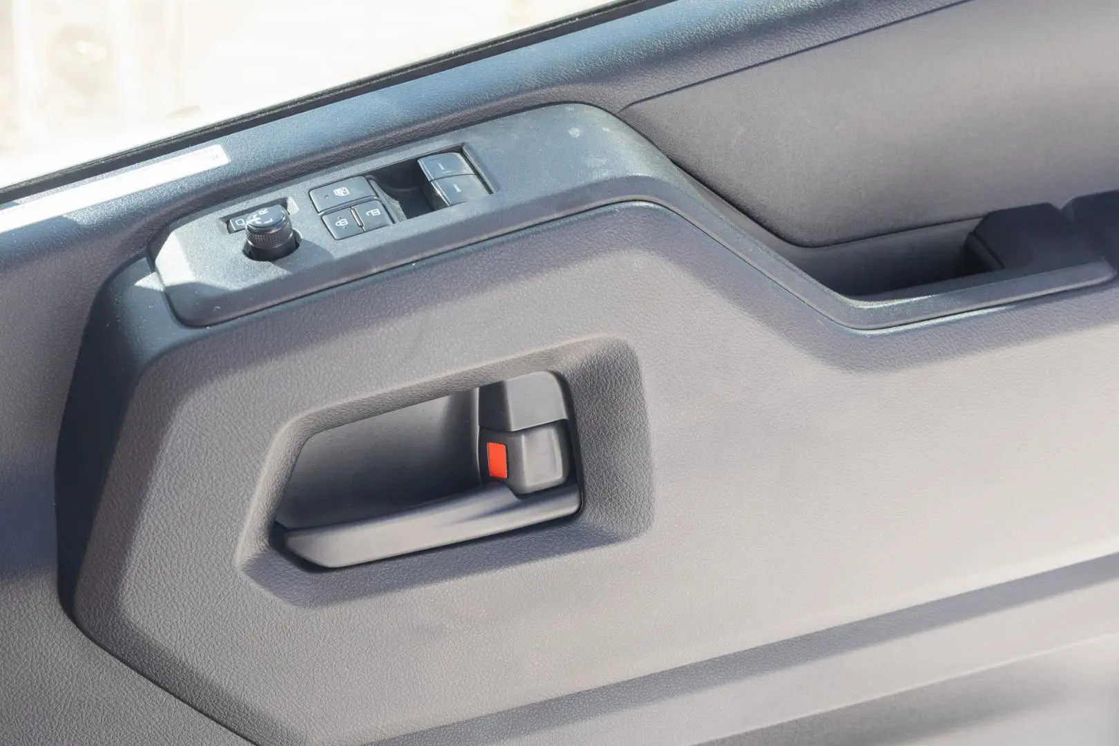 2024 Toyota Hiace Gallery Image 15