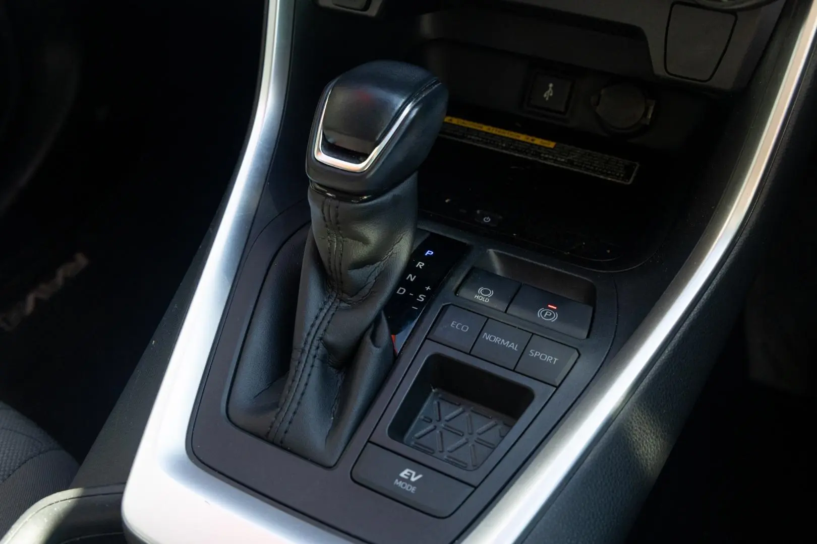 2021 Toyota RAV4 Gallery Image 17