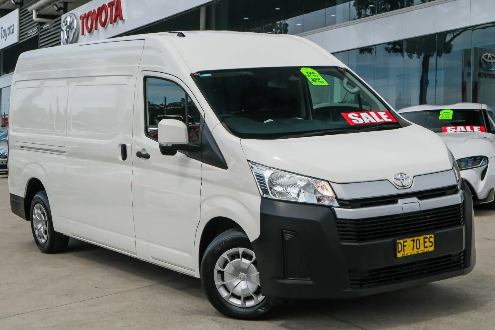 2020 Toyota Hiace Image 1