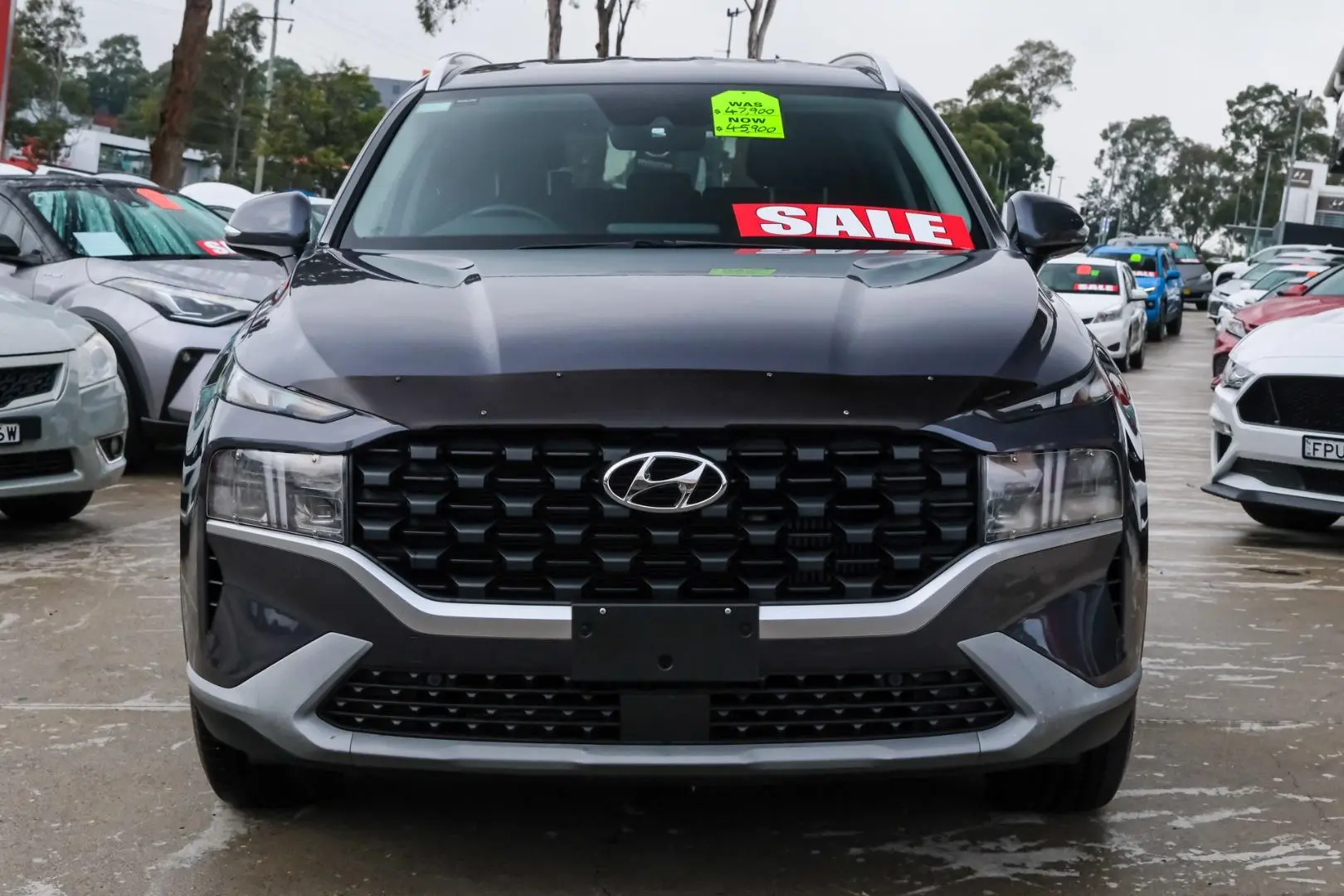 2021 Hyundai Santa Fe Gallery Image 4