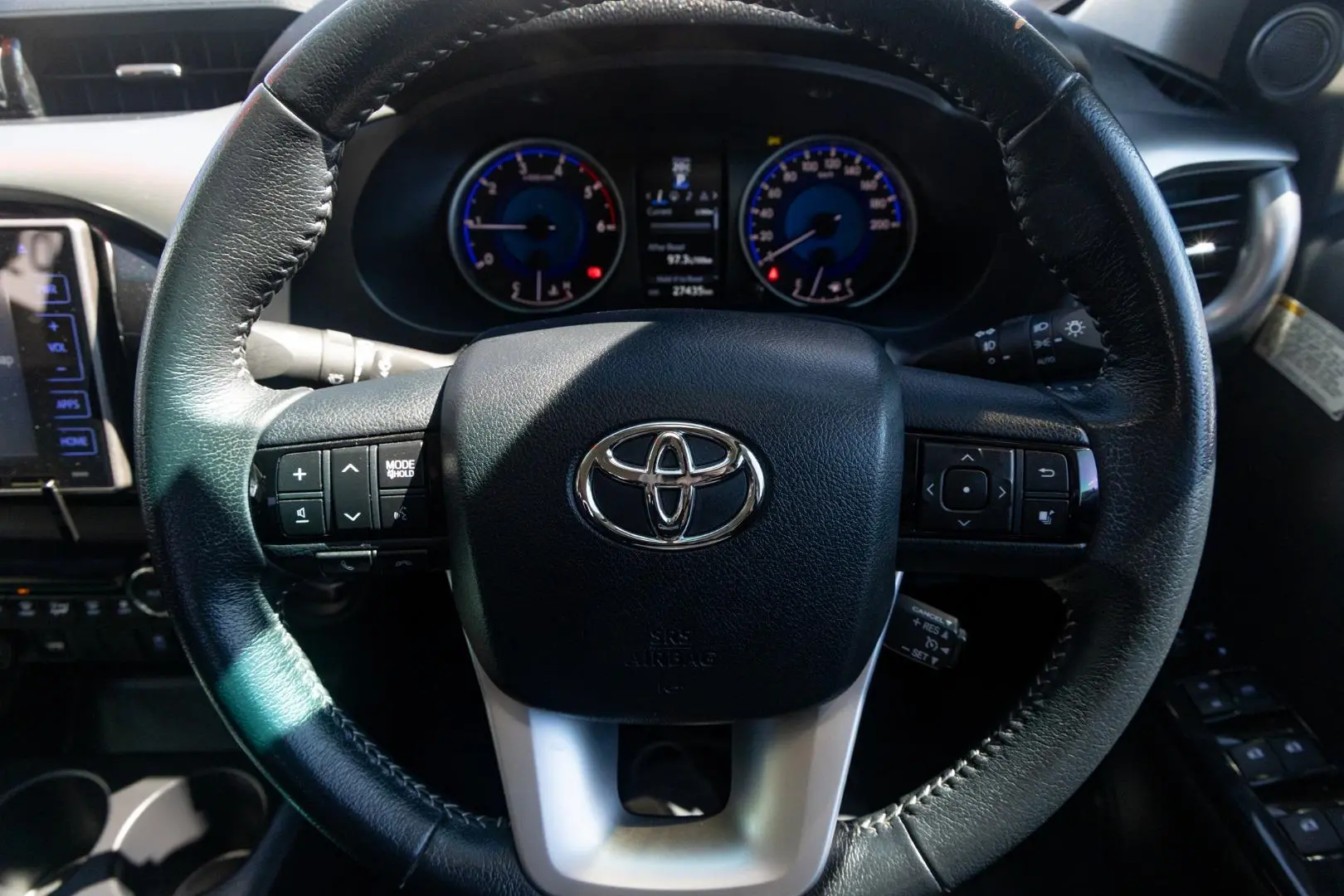 2018 Toyota Hilux Gallery Image 10