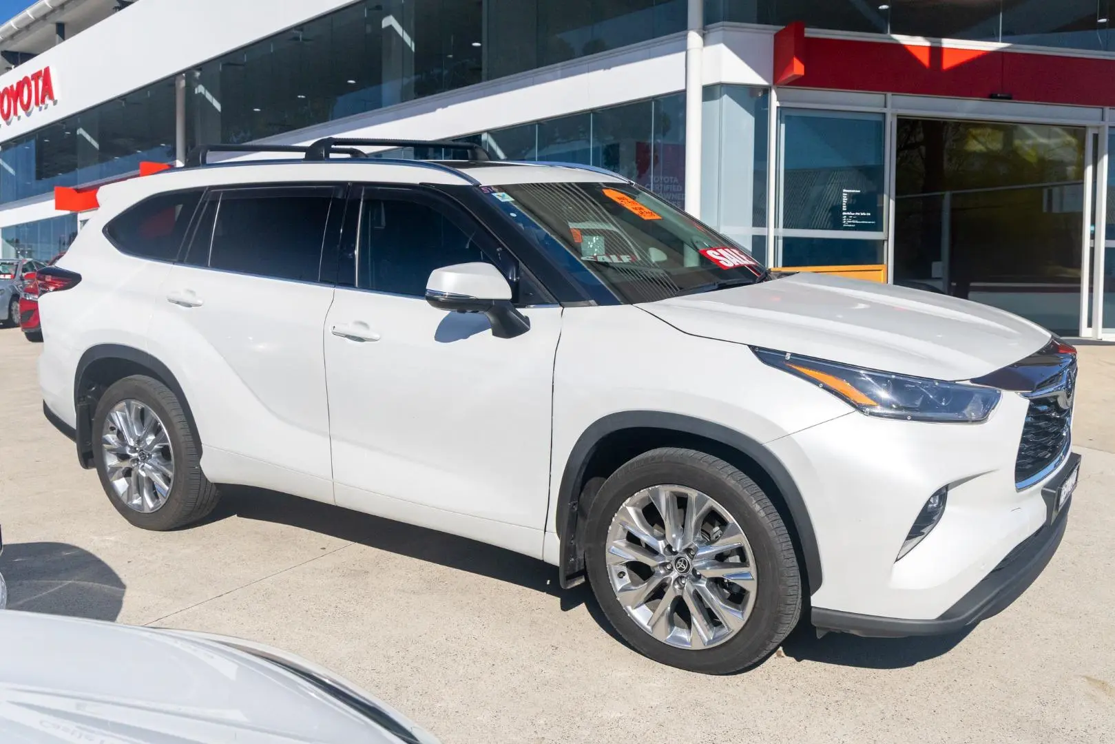 2023 Toyota Kluger Gallery Image 3