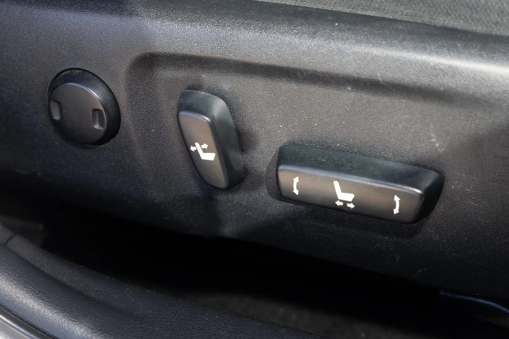 2012 Toyota Camry Gallery Image 18