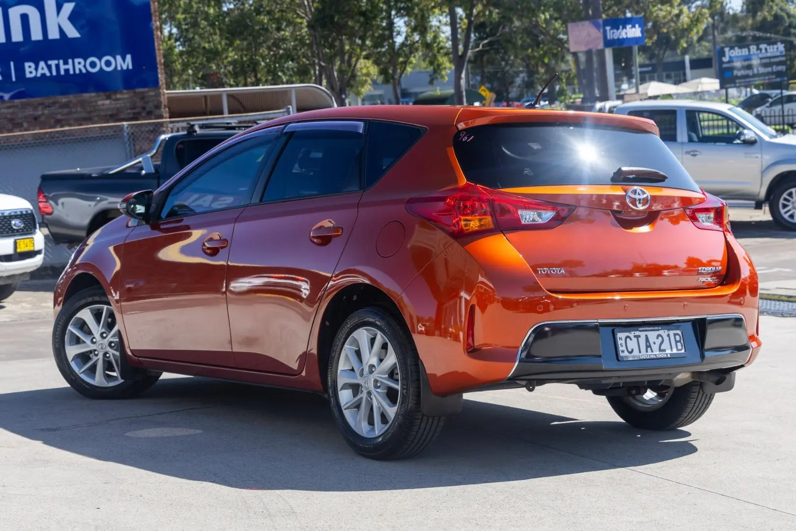 2014 Toyota Corolla Gallery Image 2