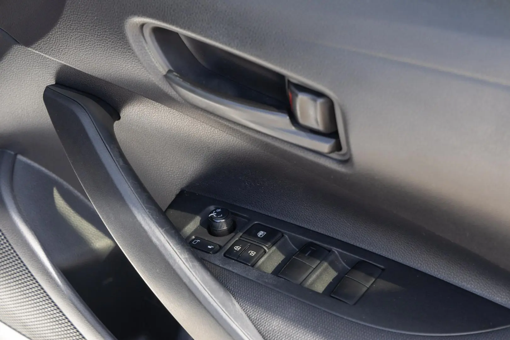 2021 Toyota Corolla Gallery Image 16