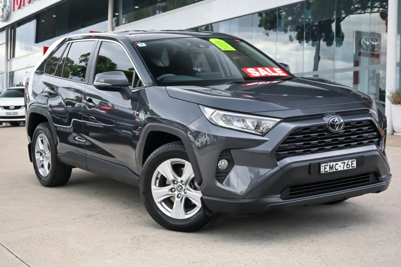 2021 Toyota RAV4 Gallery Image 1