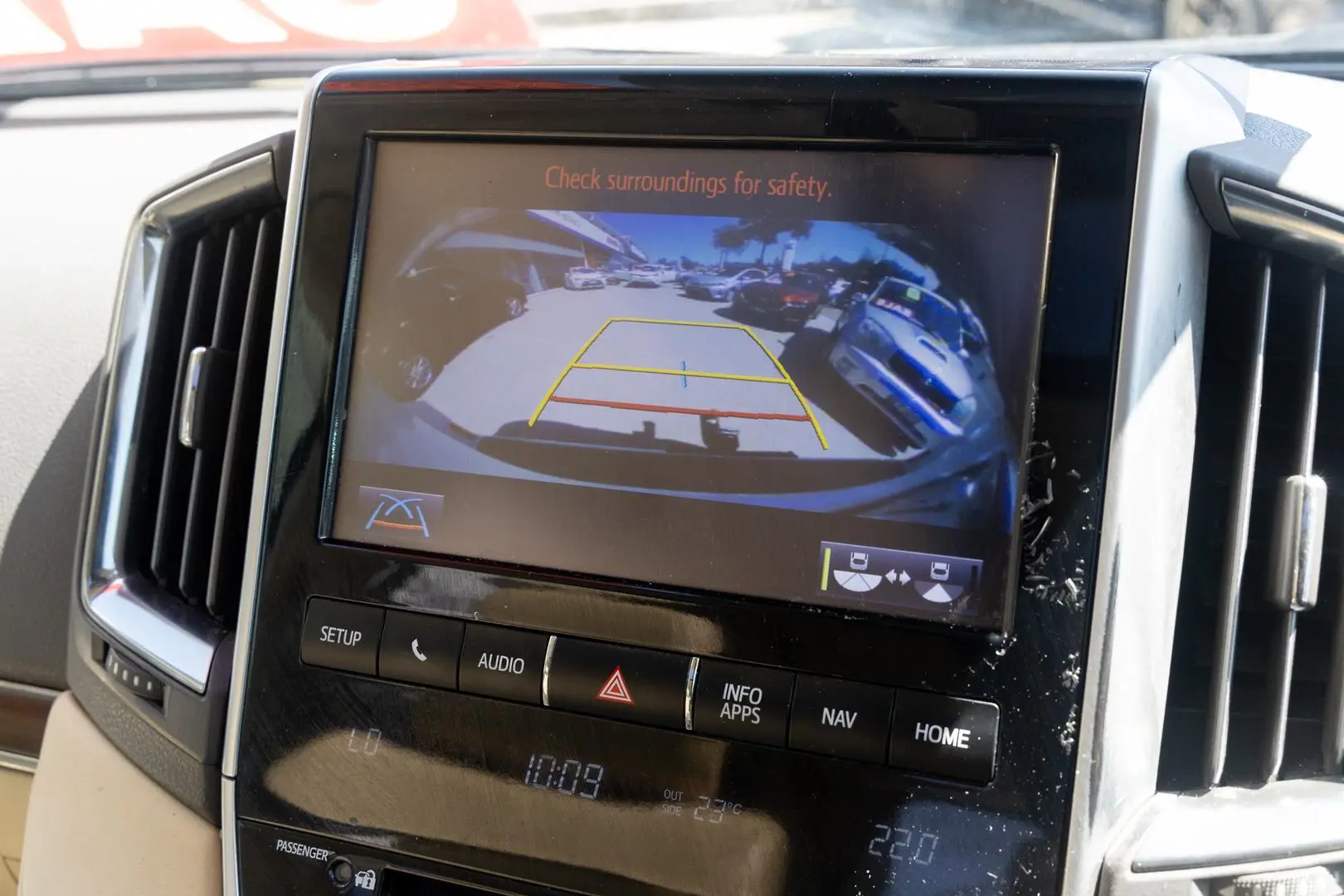2016 Toyota Landcruiser Gallery Image 15