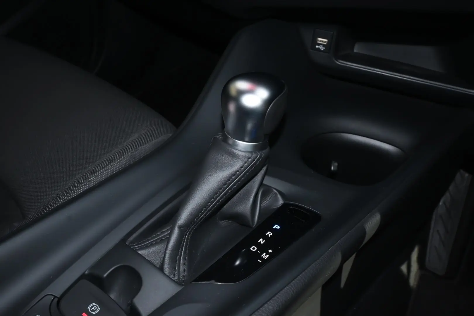 2020 Toyota C-HR Gallery Image 14