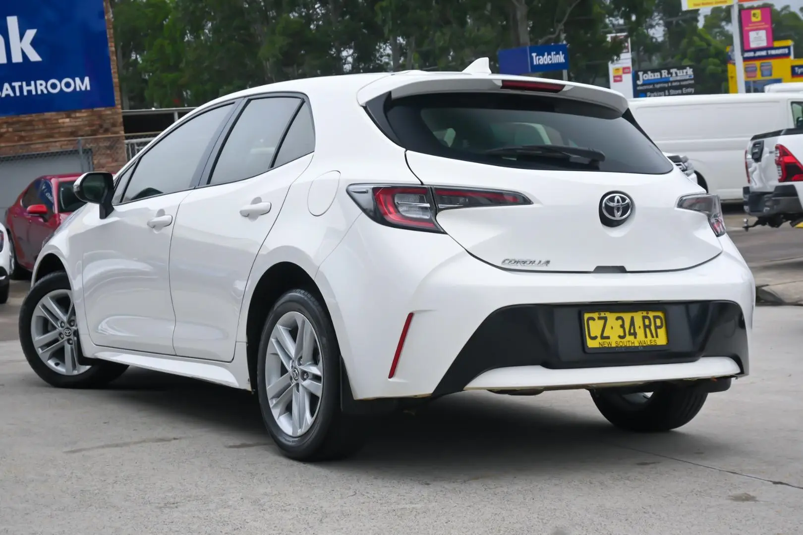 2020 Toyota Corolla Gallery Image 2