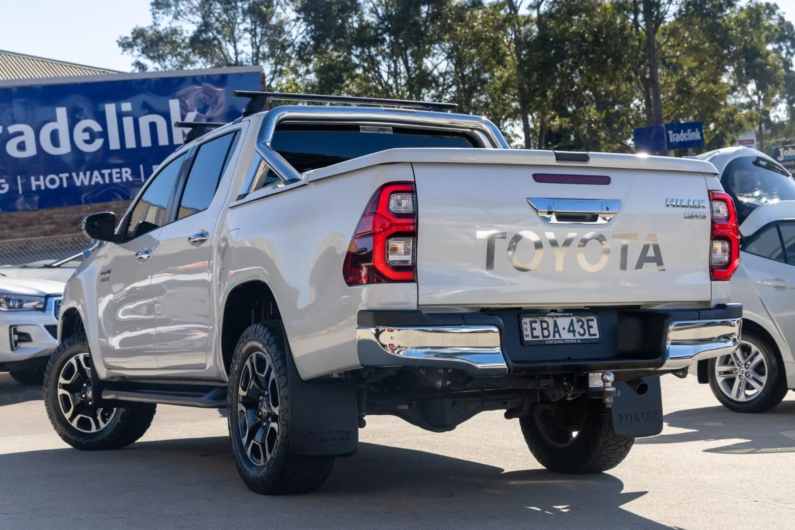 2019 Toyota Hilux Gallery Image 2