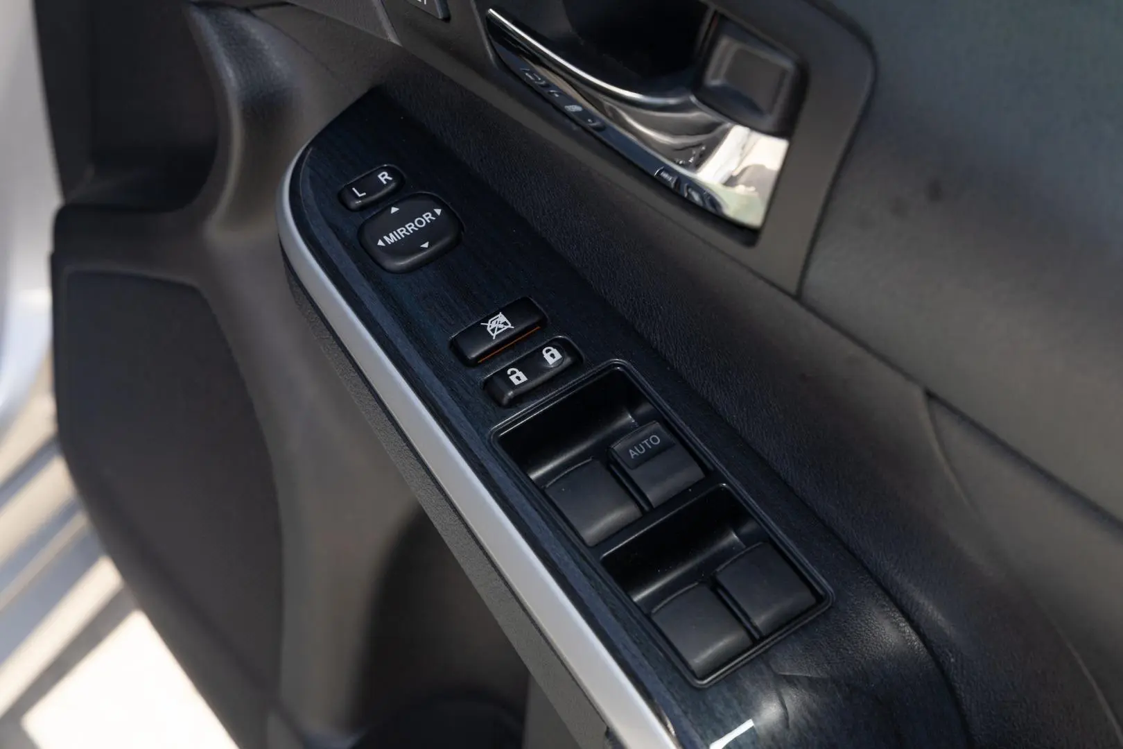 2017 Toyota Aurion Gallery Image 19