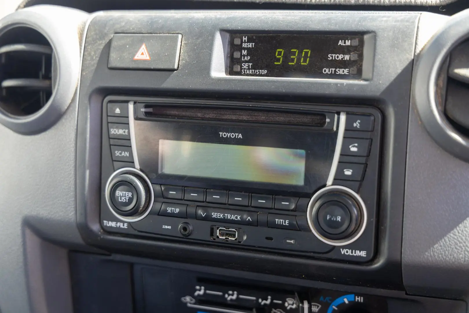 2016 Toyota Landcruiser Gallery Image 11