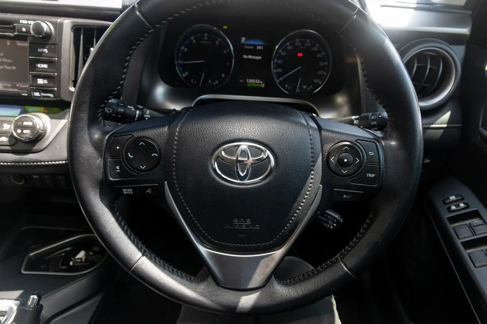 2016 Toyota RAV4 Gallery Image 10