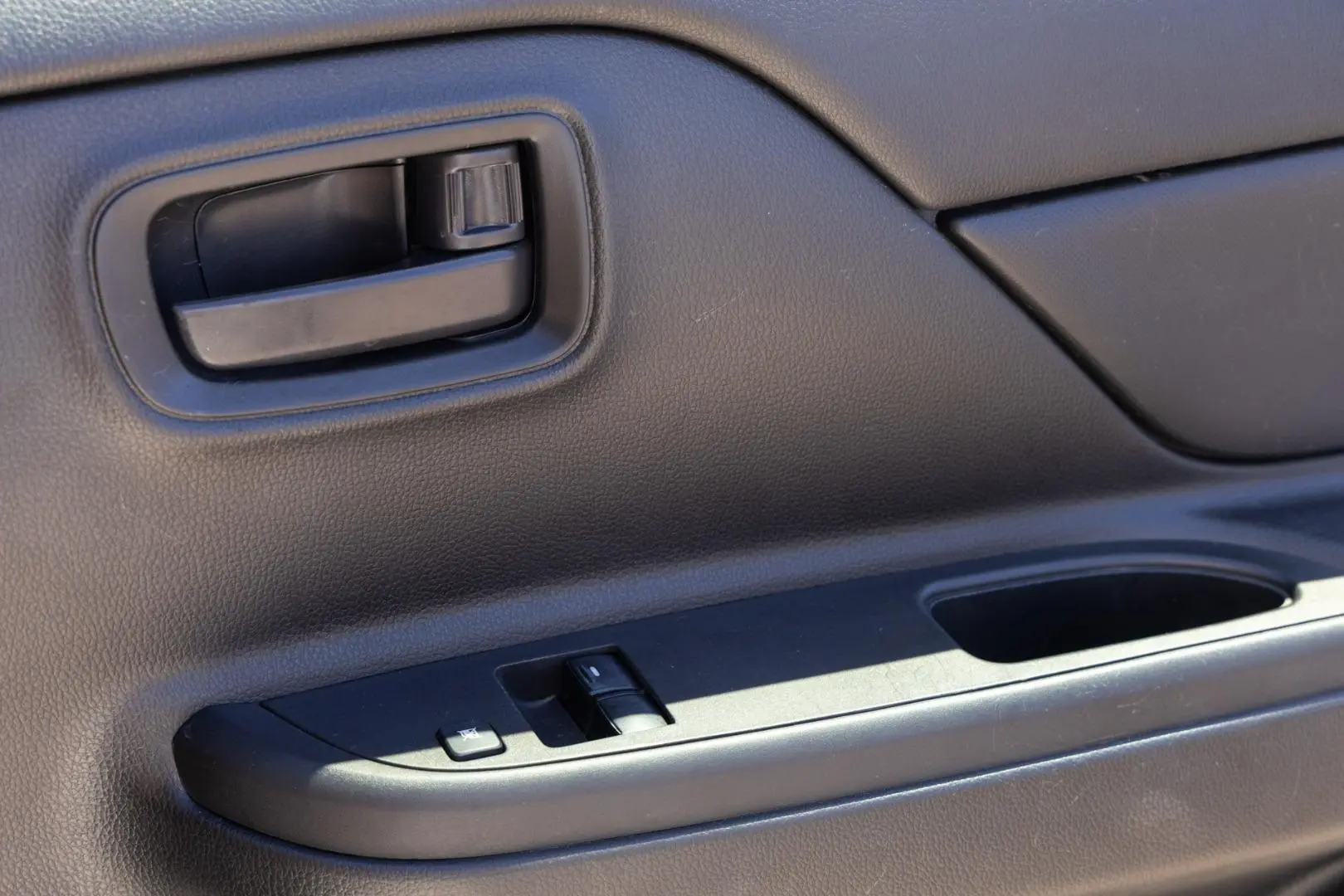 2019 Mitsubishi Triton Gallery Image 12