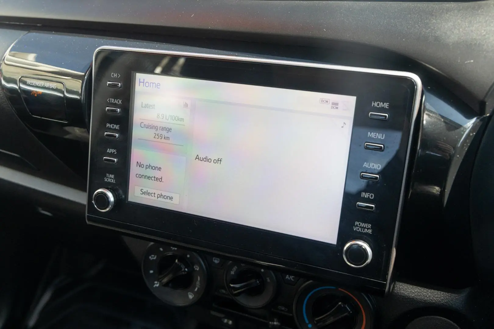 2024 Toyota Hilux Gallery Image 14