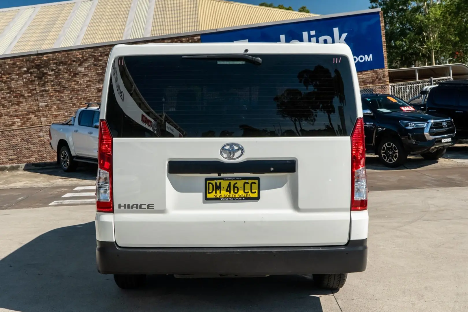 2020 Toyota Hiace Gallery Image 5