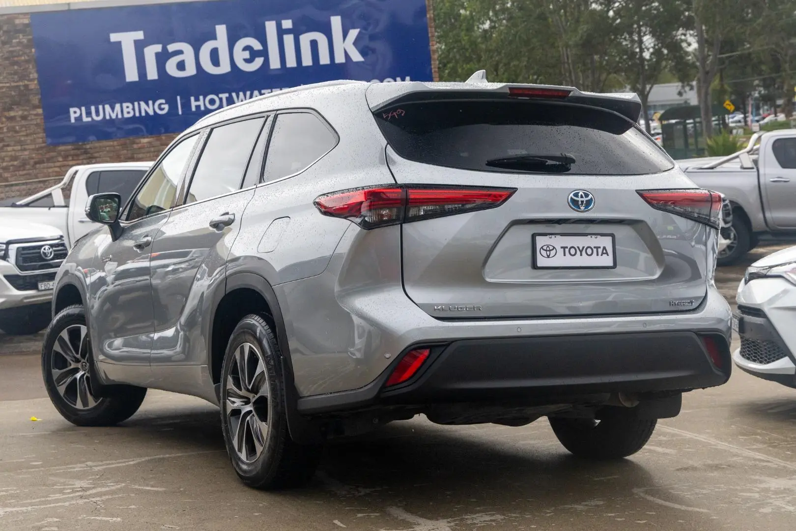 2021 Toyota Kluger Gallery Image 2