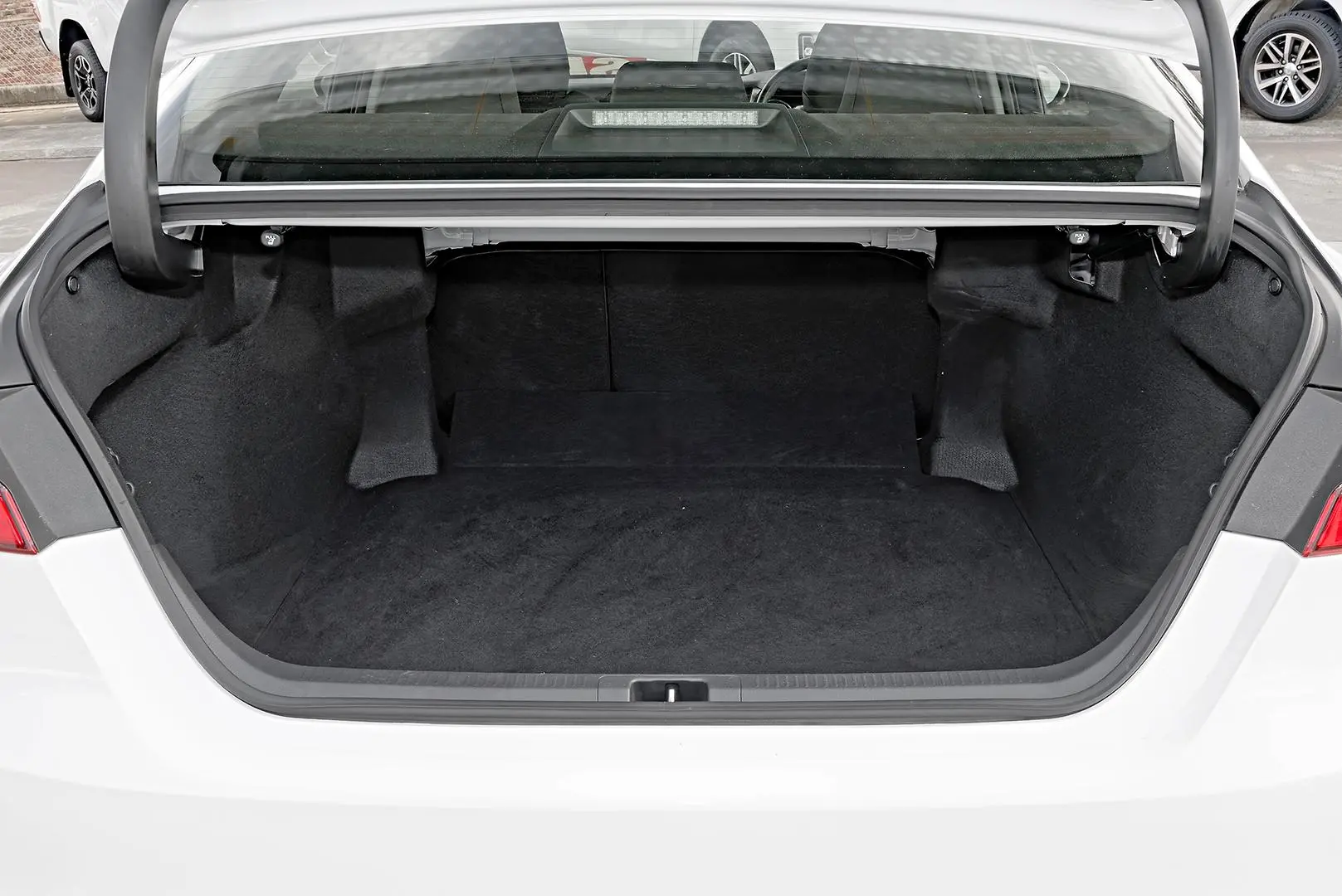 2024 Toyota Camry Gallery Image 19