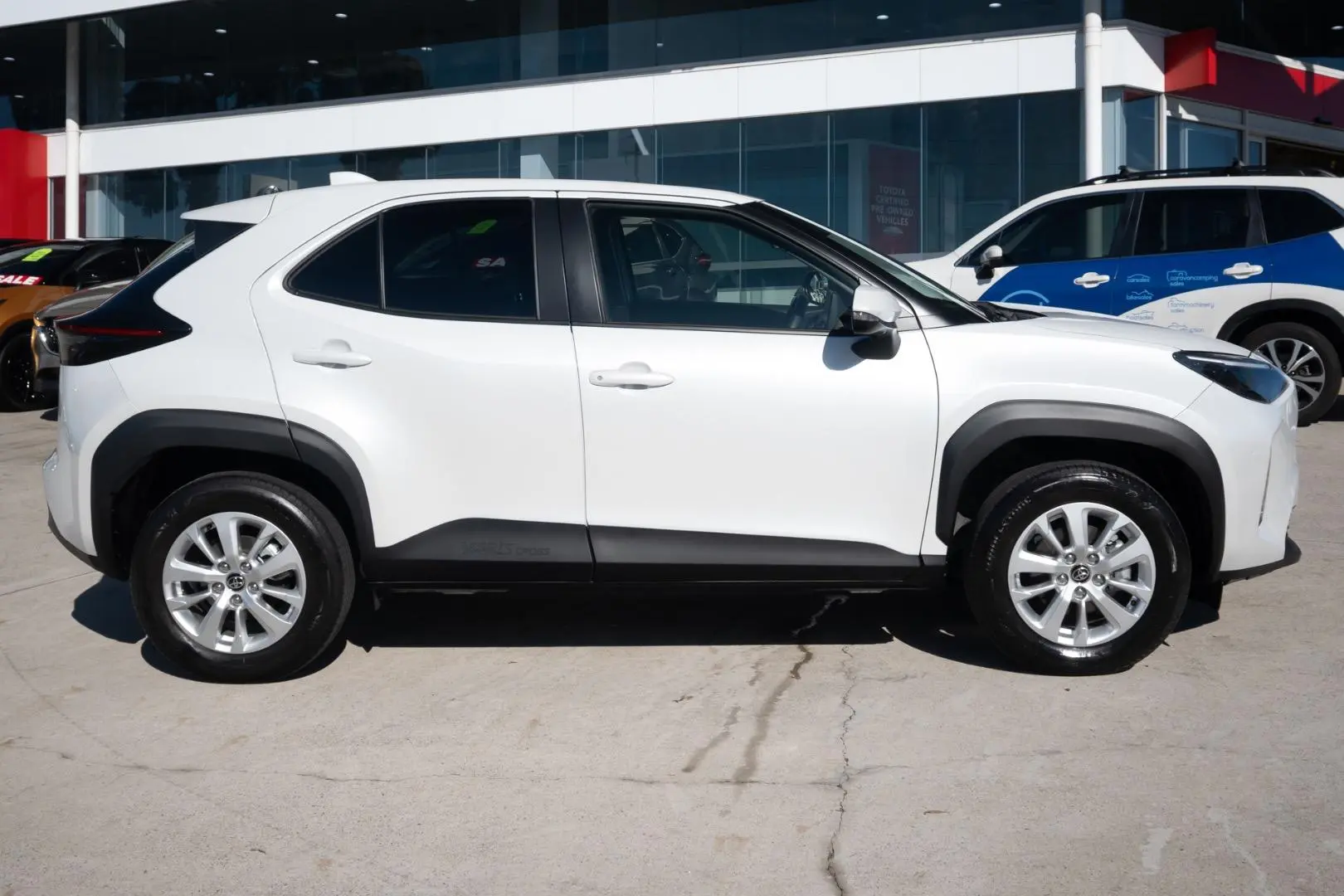2023 Toyota Yaris Cross Gallery Image 3