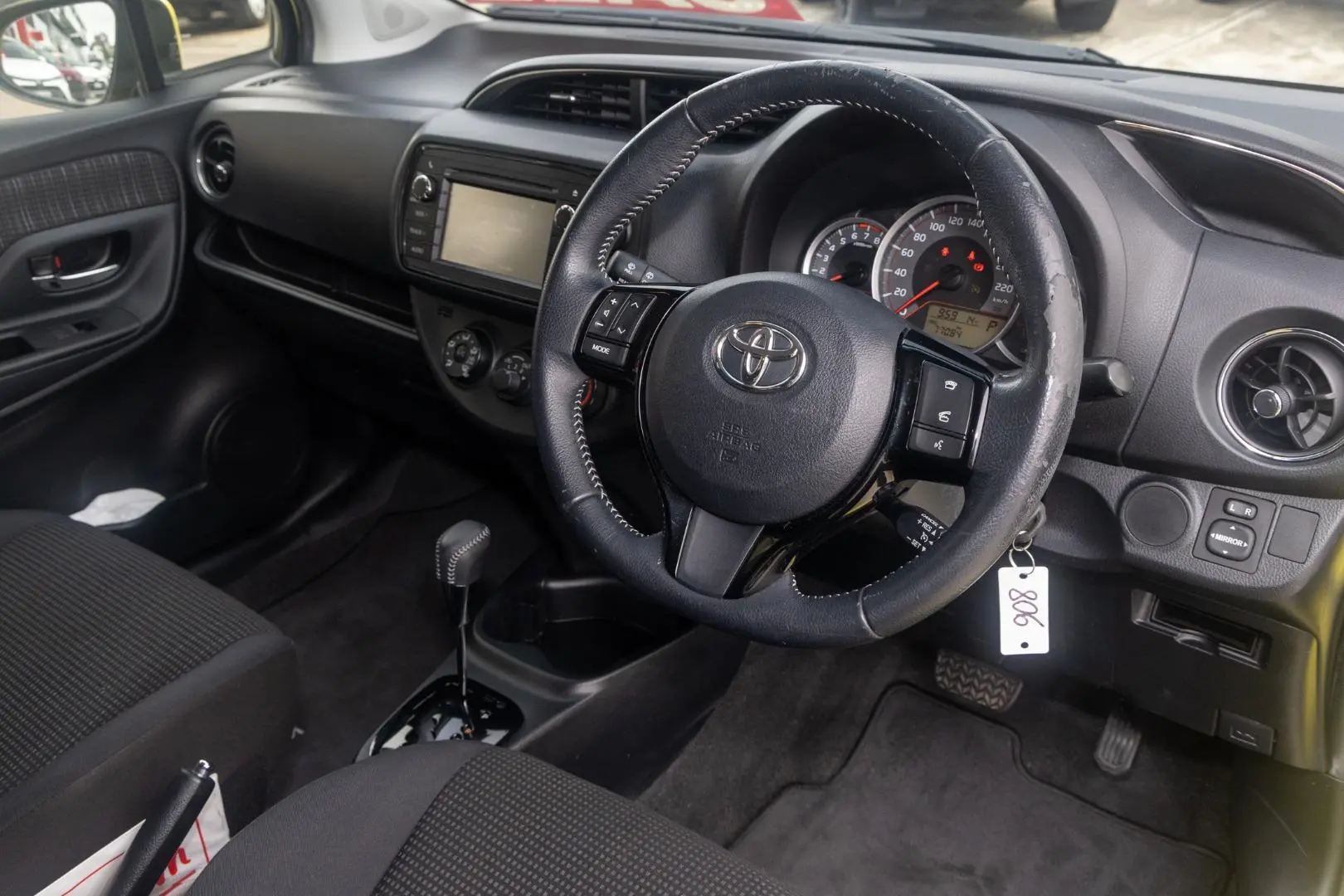 2017 Toyota Yaris Gallery Image 7