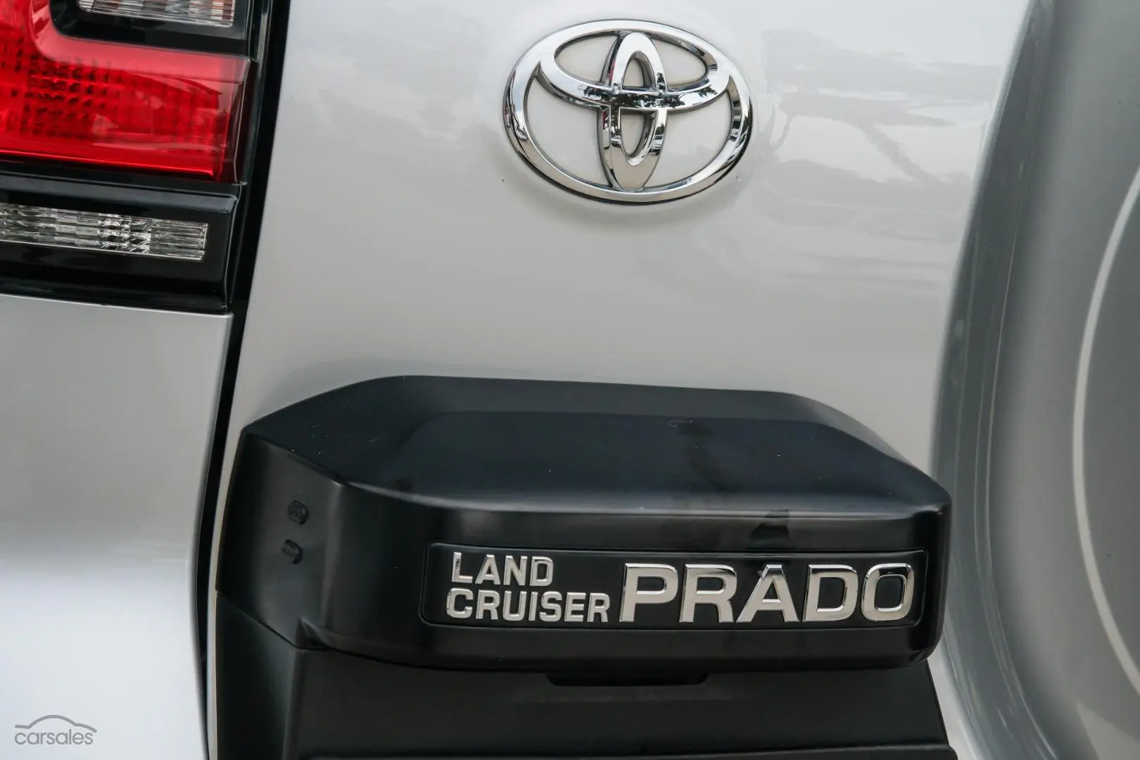 2017 Toyota Landcruiser Prado Image 20
