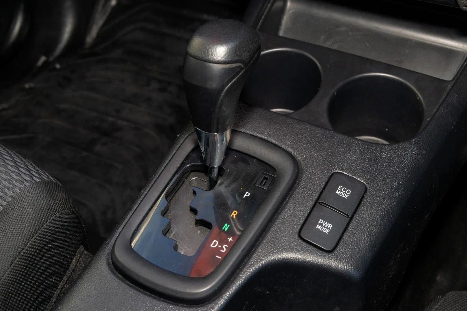 2019 Toyota Hilux Gallery Image 17