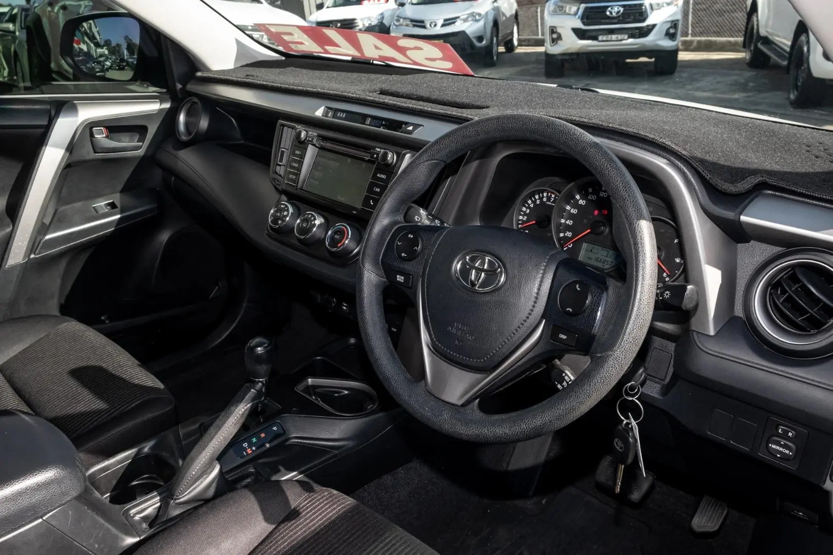 2016 Toyota RAV4 Gallery Image 7