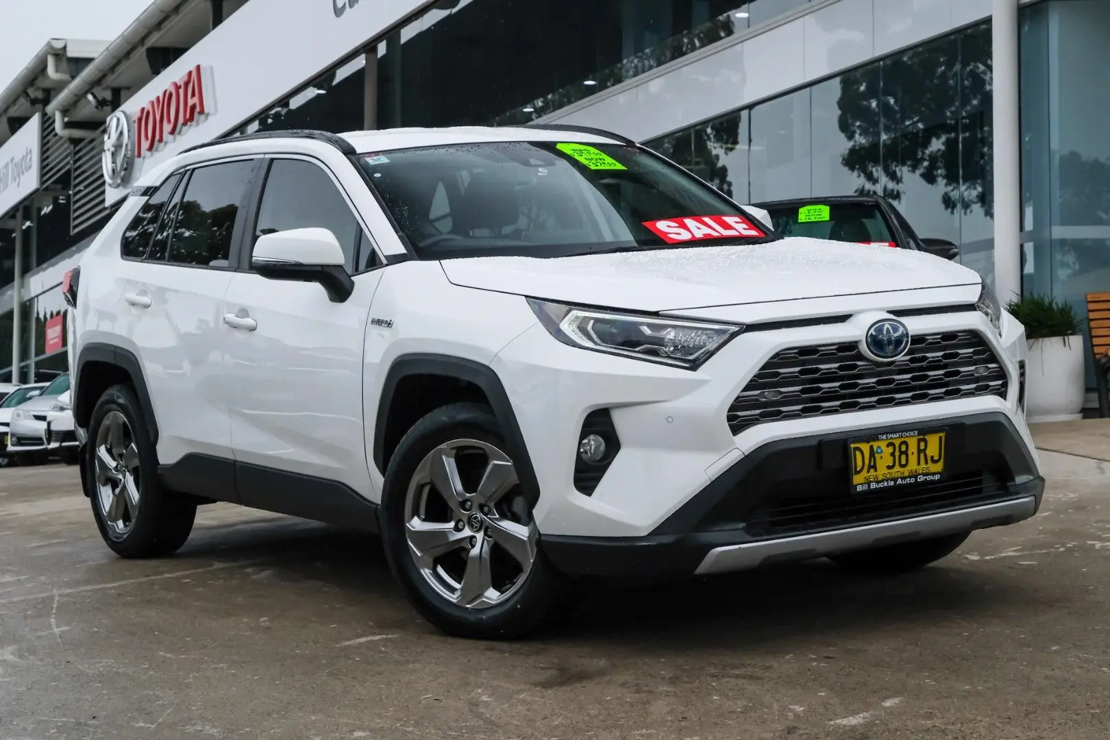2021 Toyota RAV4 Gallery Image 1