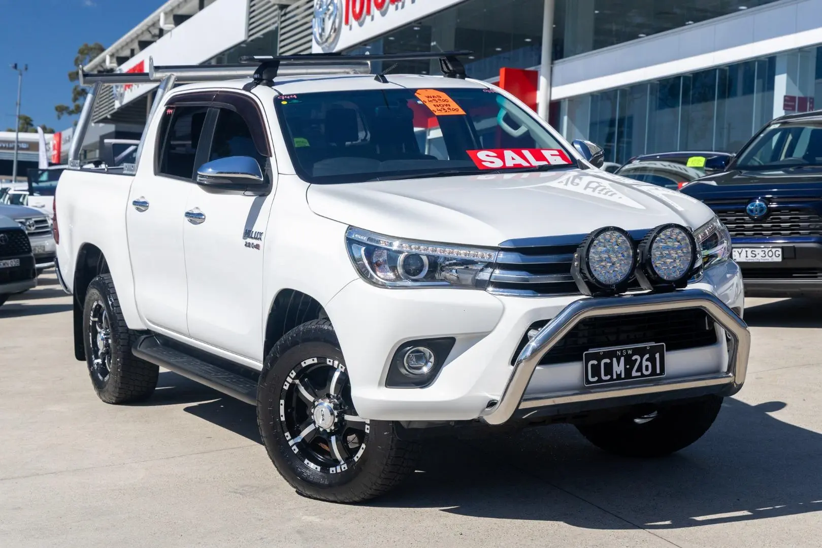 2018 Toyota Hilux Gallery Image 1