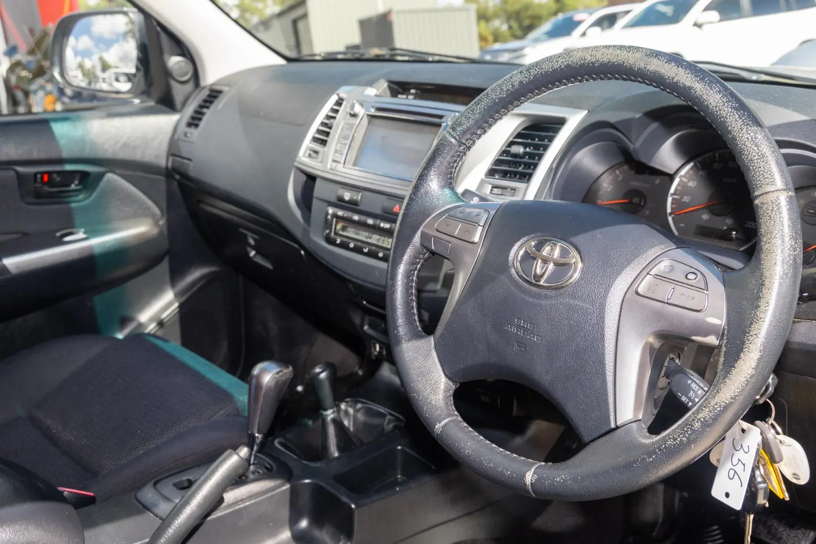 2014 Toyota Hilux Gallery Image 7