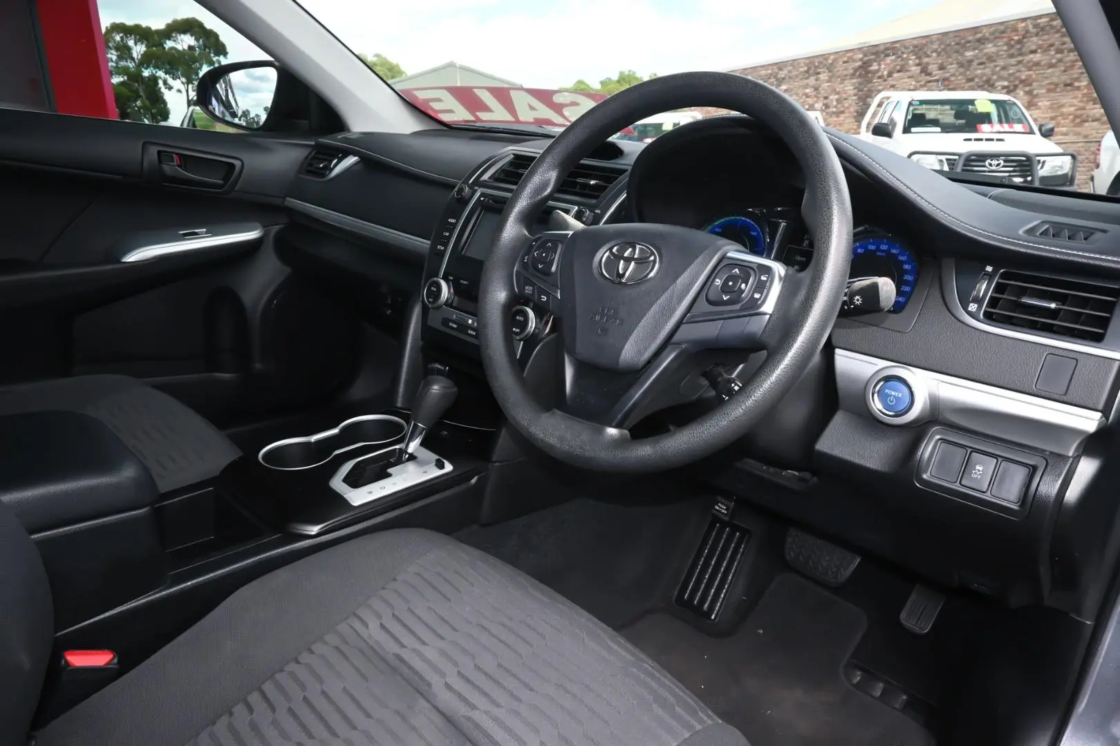 2015 Toyota Camry Gallery Image 7