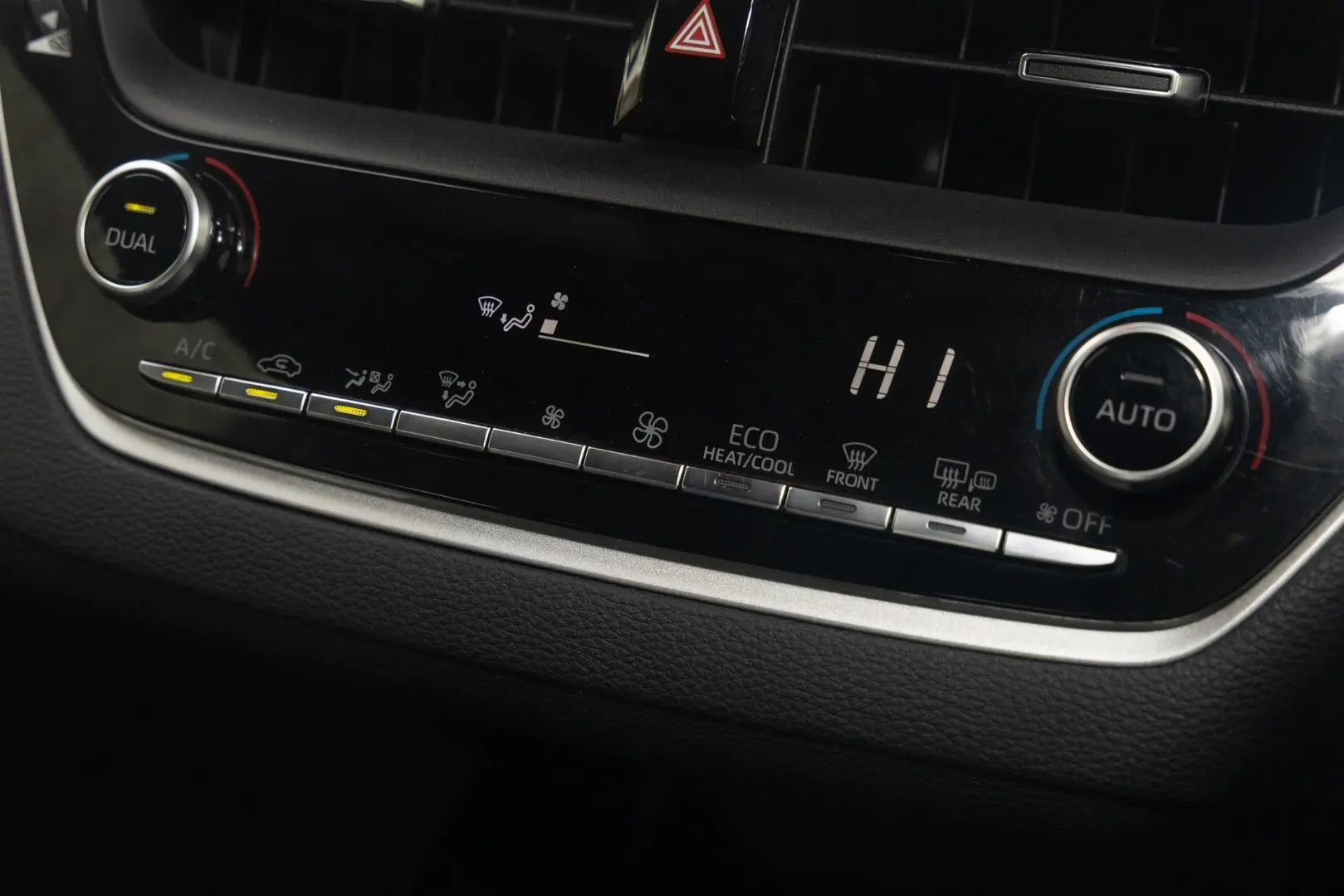 2019 Toyota Corolla Gallery Image 16