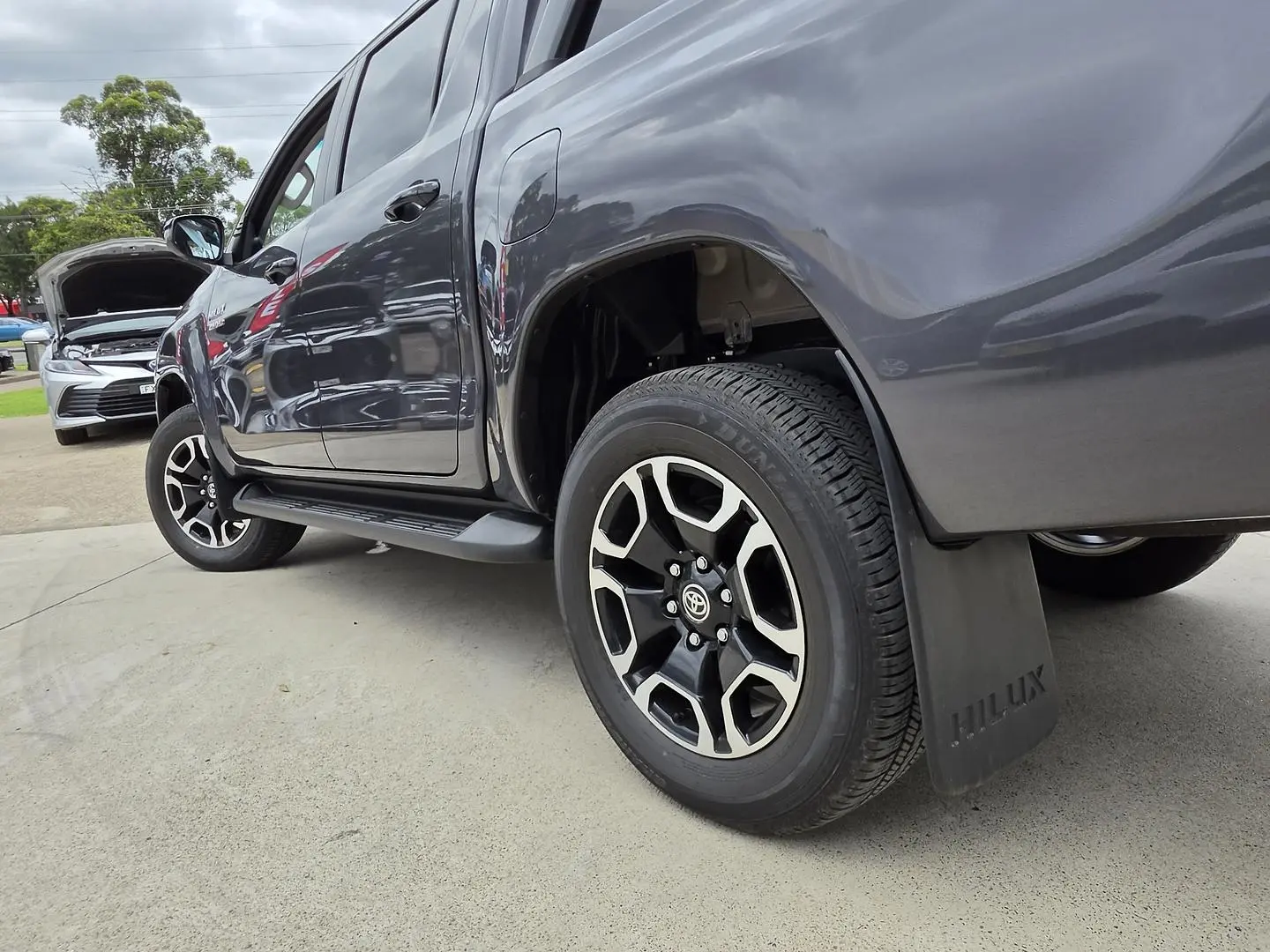2025 Toyota Hilux Gallery Image 12