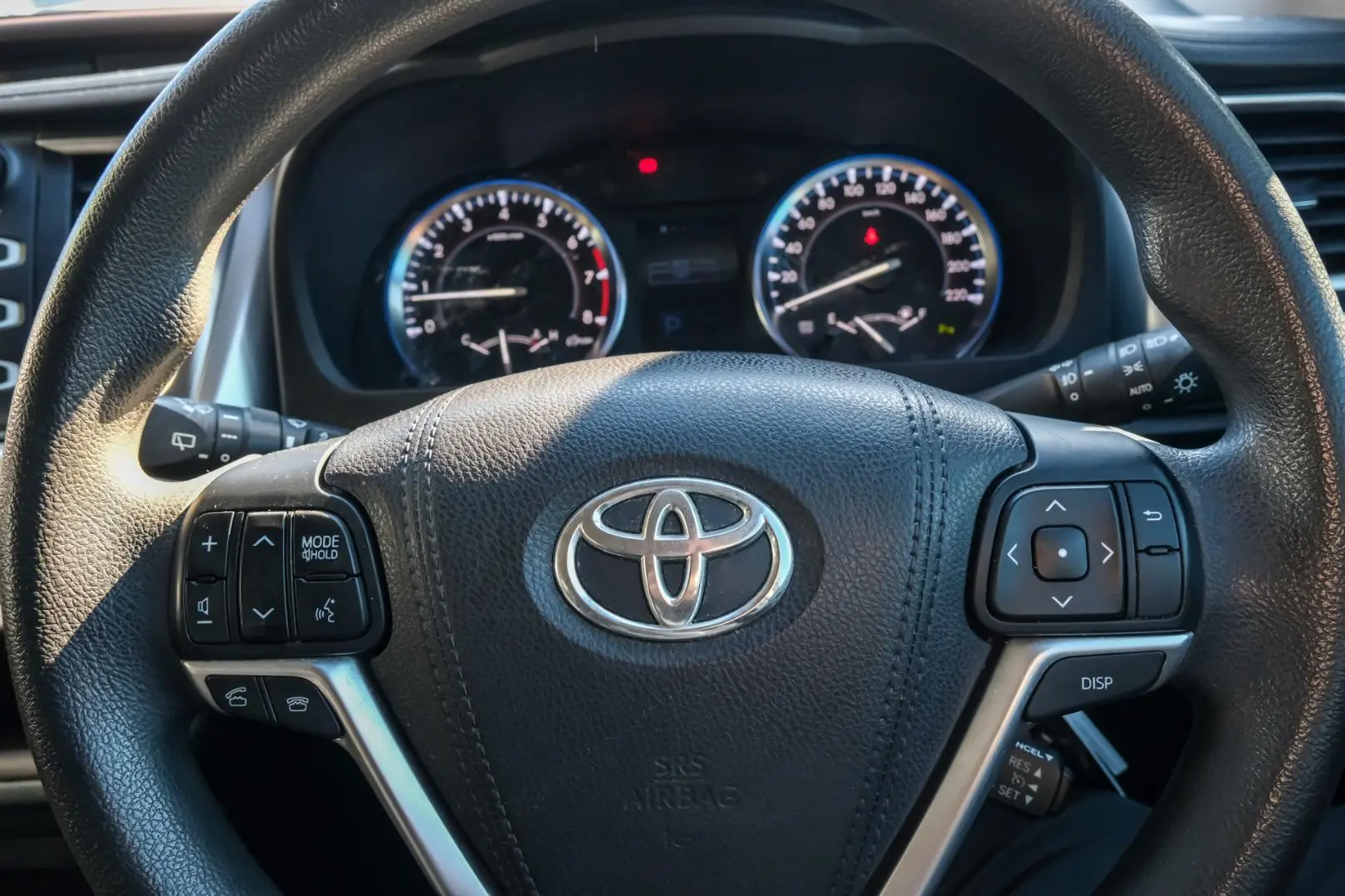 2015 Toyota Kluger Gallery Image 15