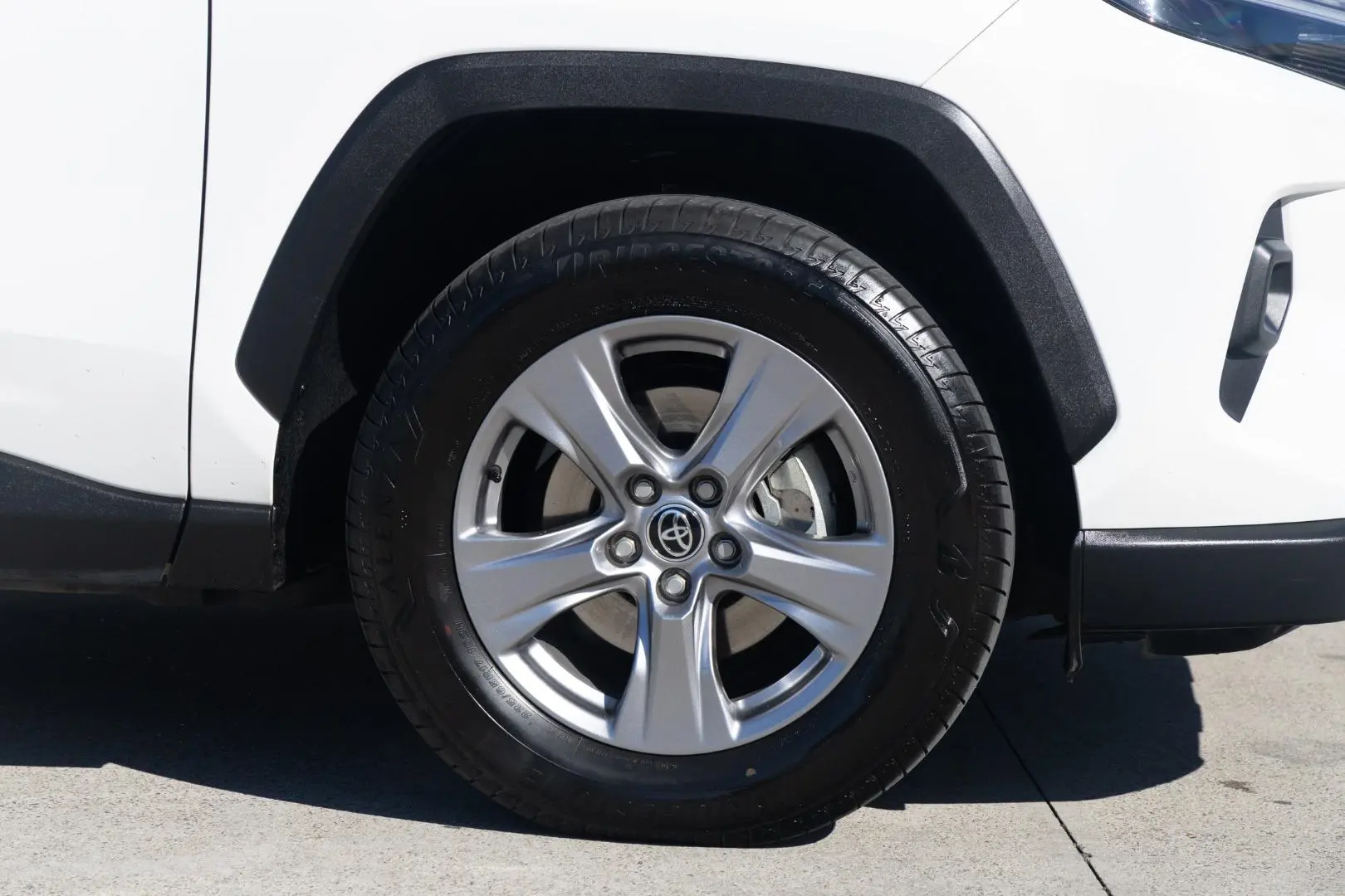 2023 Toyota RAV4 Gallery Image 23
