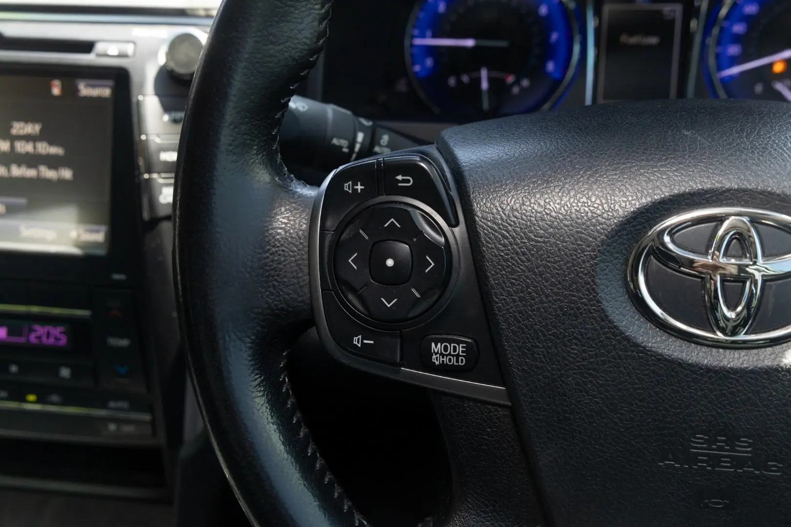 2017 Toyota Aurion Gallery Image 11
