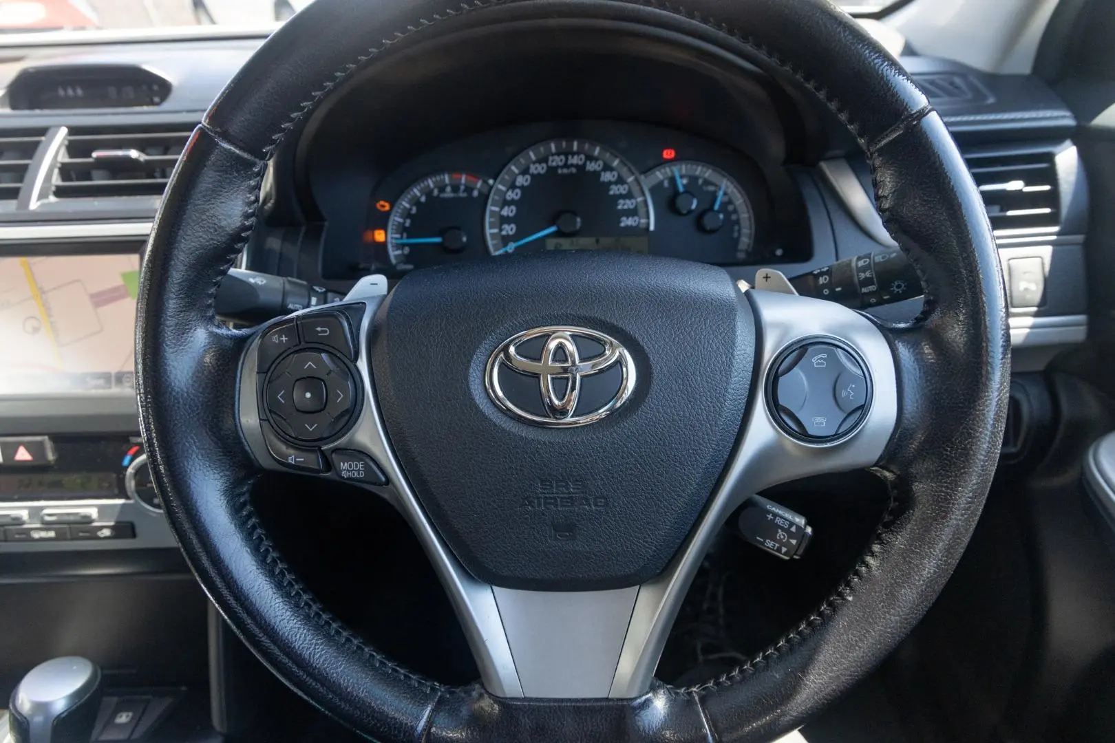 2014 Toyota Camry Gallery Image 10